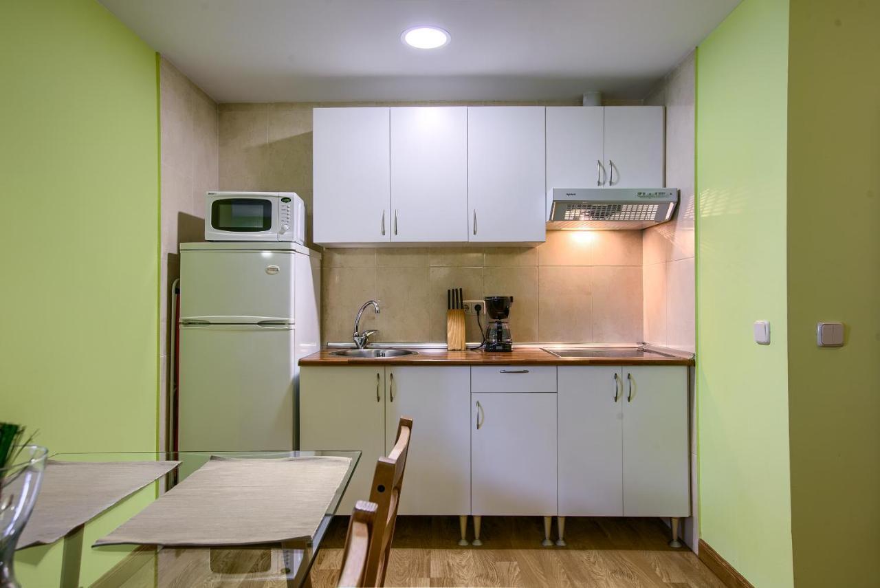 Apartamentos Barajas Madrid Exterior photo