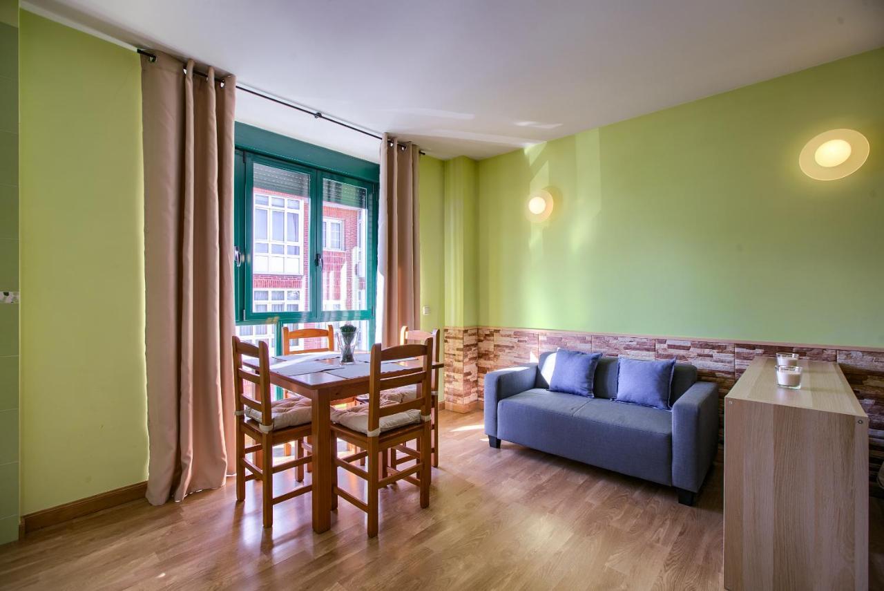 Apartamentos Barajas Madrid Exterior photo