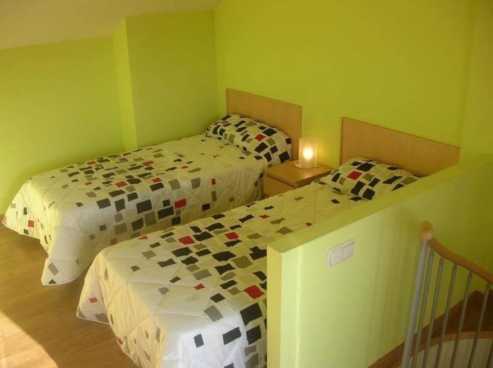 Apartamentos Barajas Madrid Exterior photo